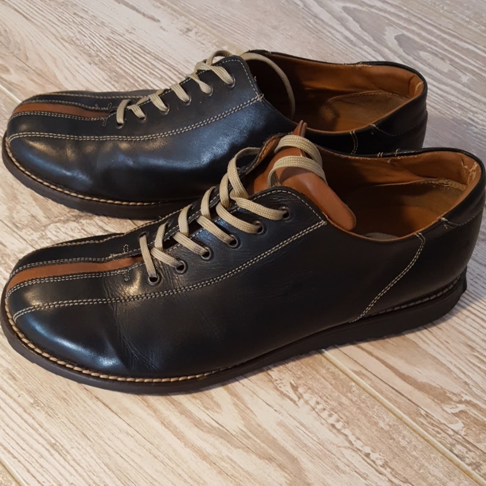 Shoes - Picture 3 of 5